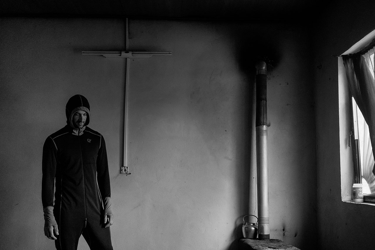 biking-iran-tom-gaisbacher-sam-strauss-08