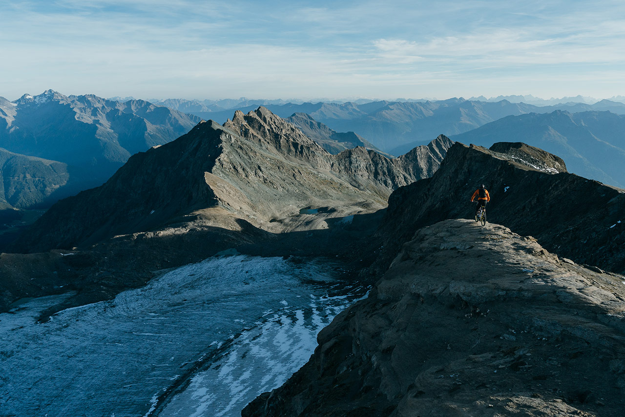 biking-muntanitz-tom-gaisbacher-sam-strauss-10